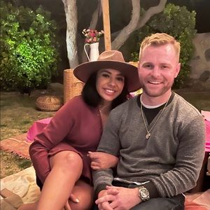 Meet your Posher, Adrianna